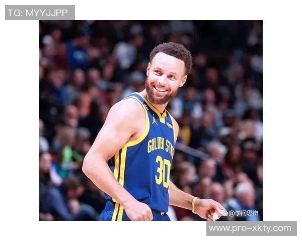 库里首节低调发挥仅得3分助队友展现实力全队配合默契